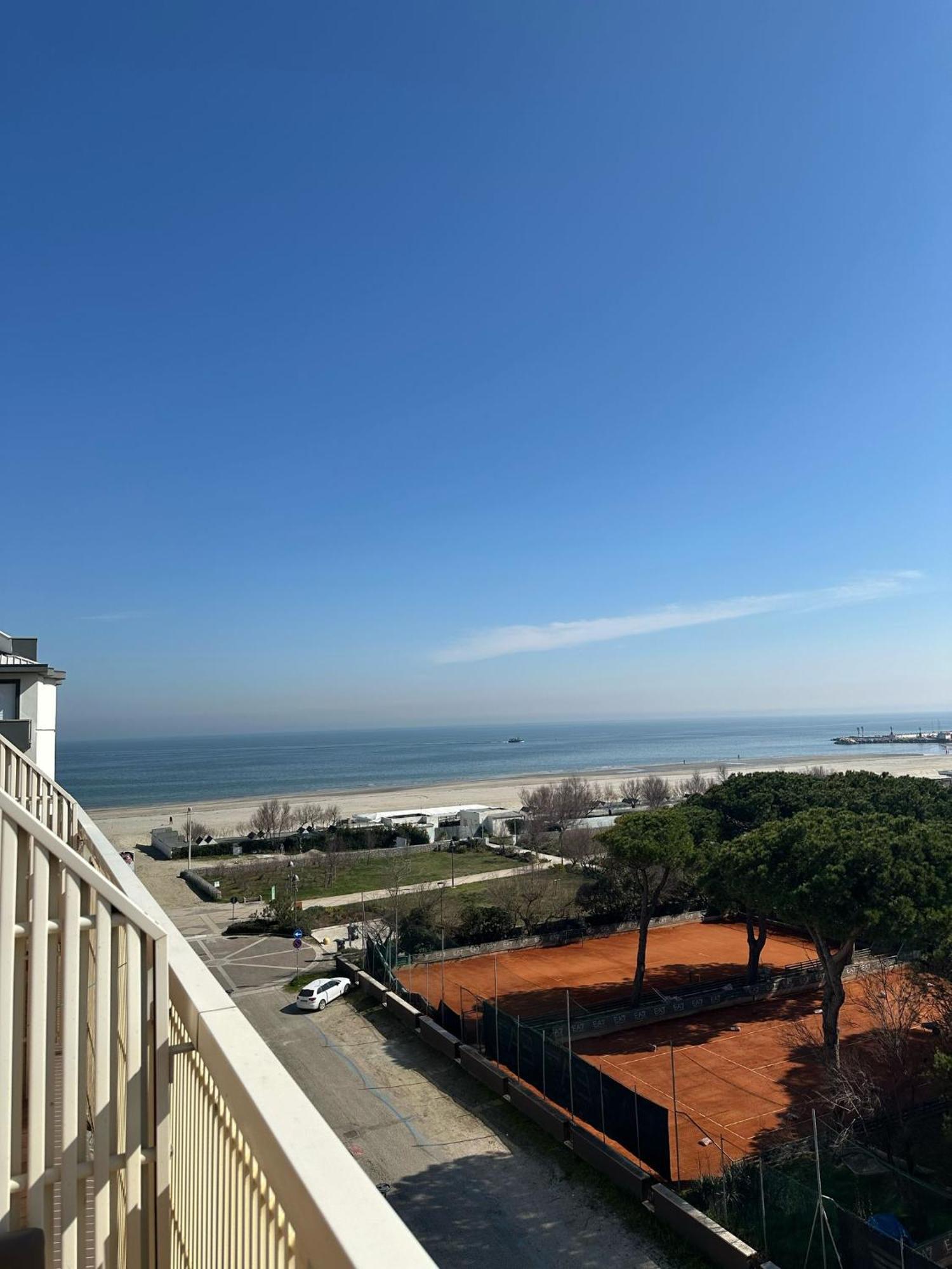 Hotel Helios Beach Milano Marittima Dış mekan fotoğraf