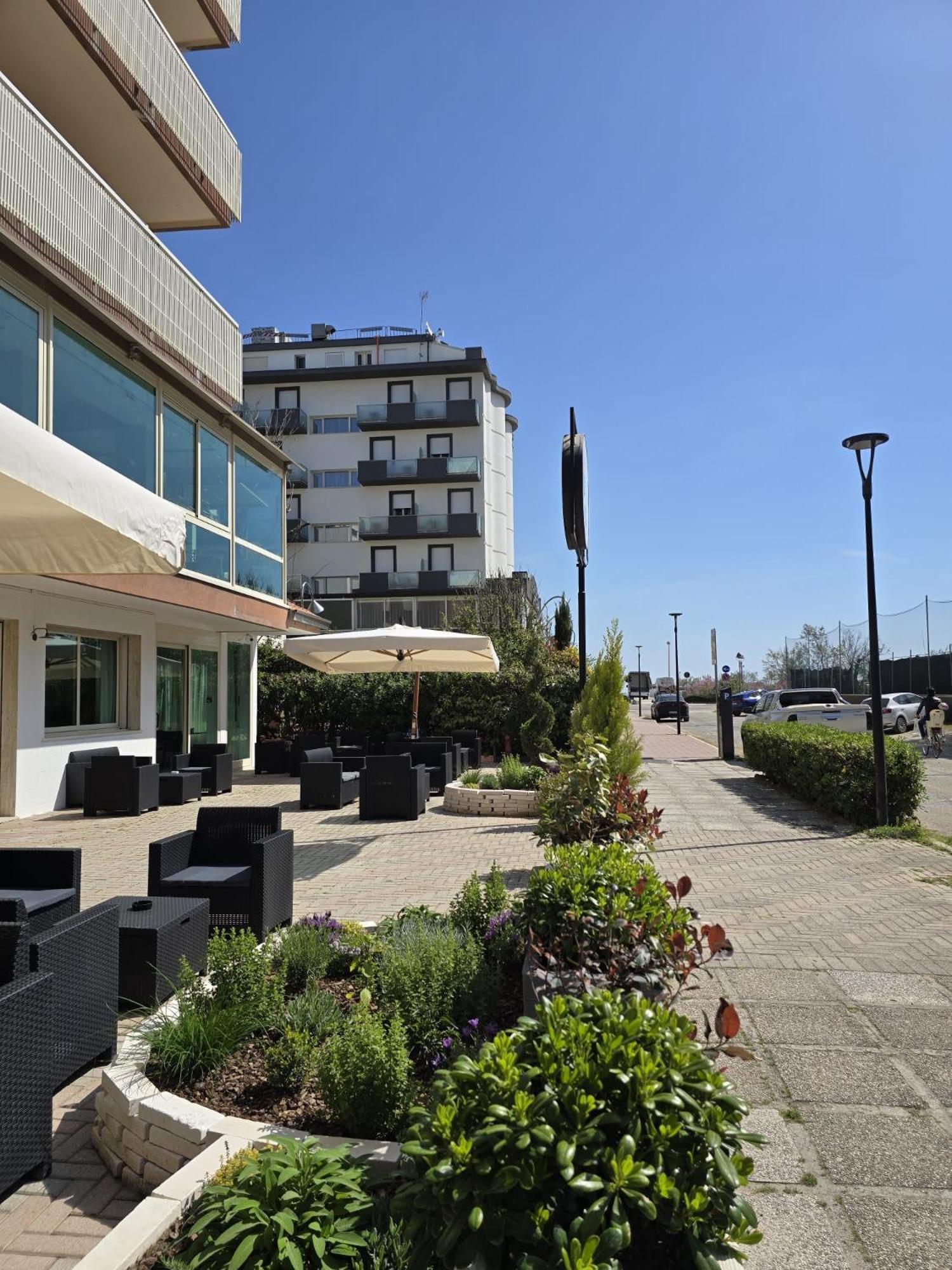 Hotel Helios Beach Milano Marittima Dış mekan fotoğraf