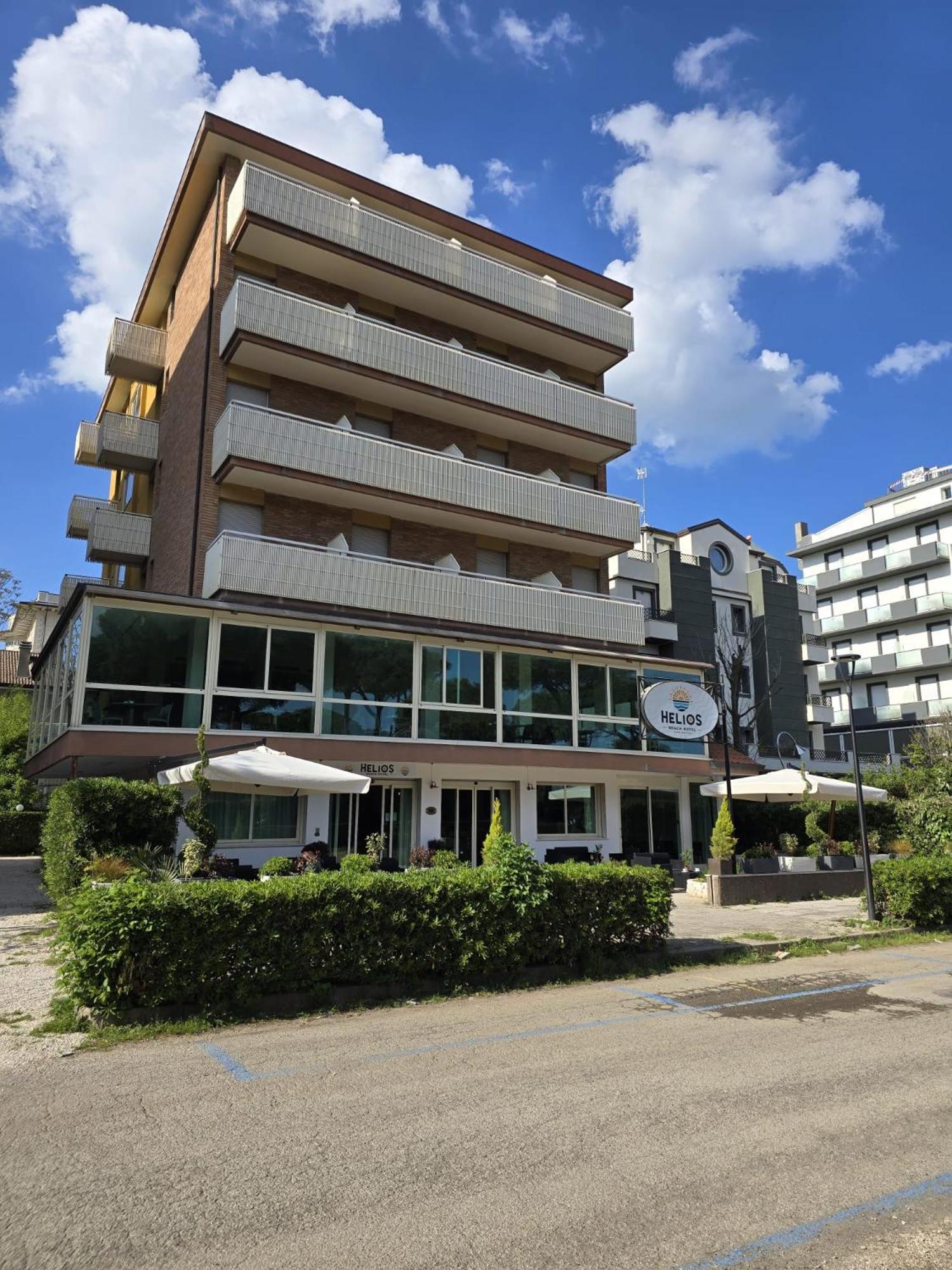 Hotel Helios Beach Milano Marittima Dış mekan fotoğraf