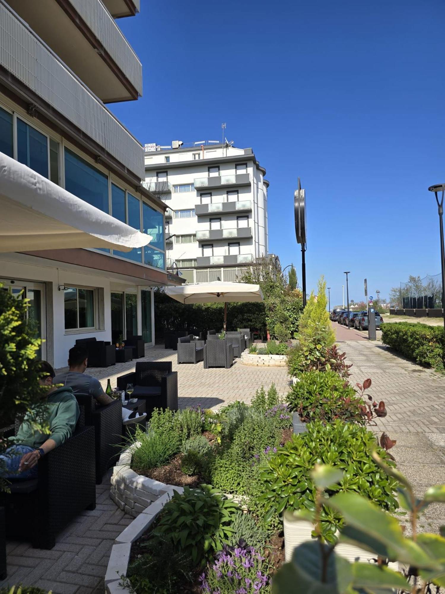 Hotel Helios Beach Milano Marittima Dış mekan fotoğraf