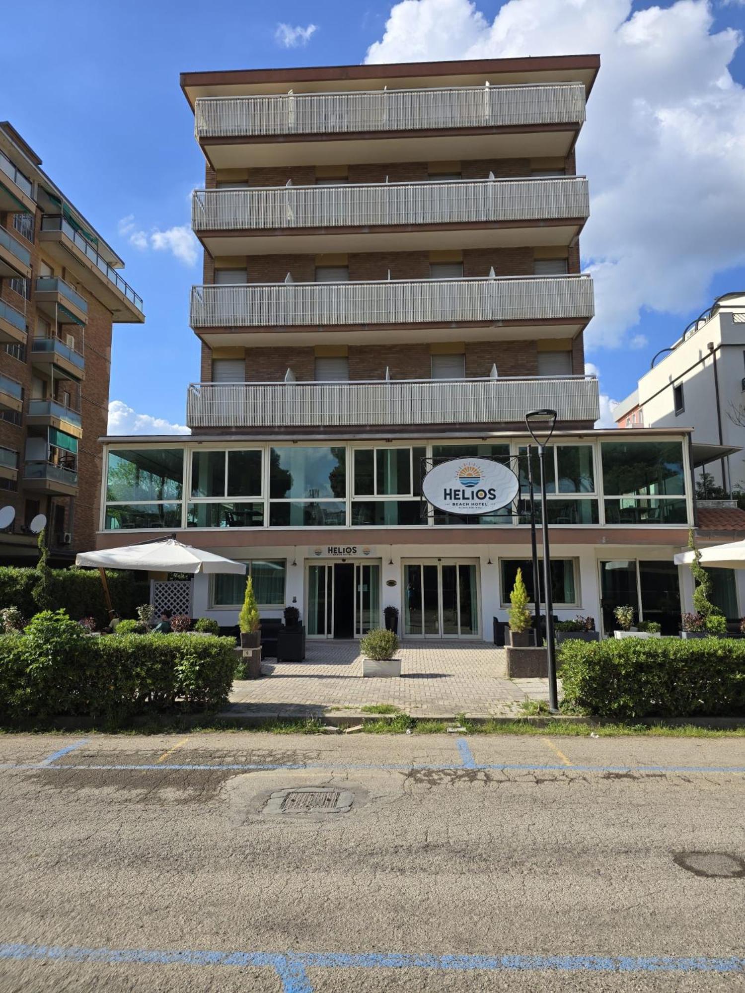 Hotel Helios Beach Milano Marittima Dış mekan fotoğraf